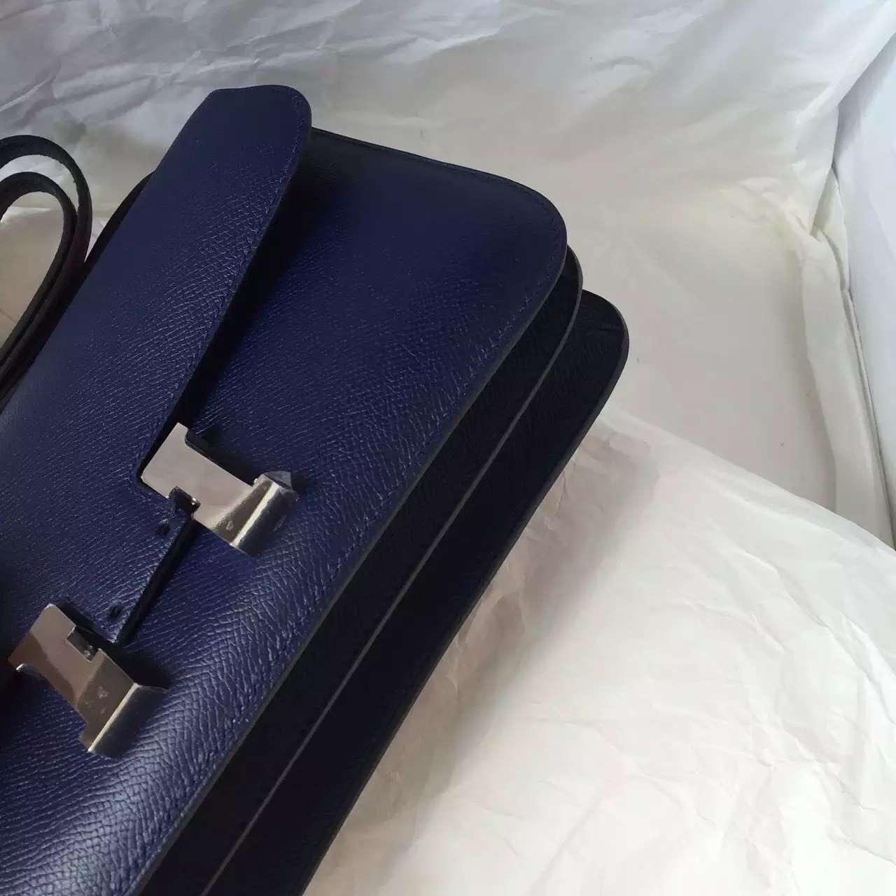 Fashion Hermes Epsom Leather Constance Bag 26CM in 7K Blue Saphir Women&#8217;s Cross-body Bag