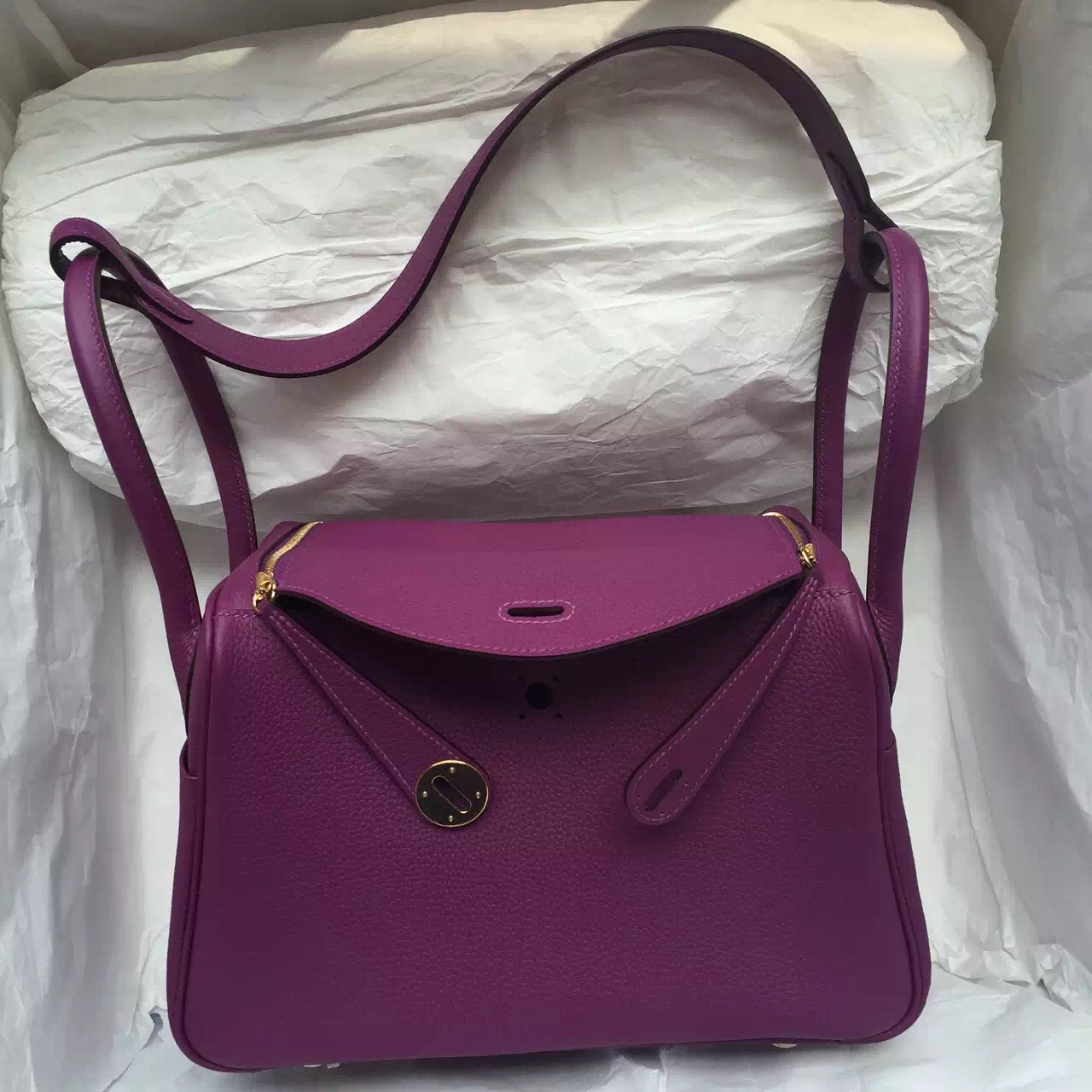 Elegant Hermes Lindy Bag 26CM P9 Anemone Purple Togo Calfskin Leather Handbag