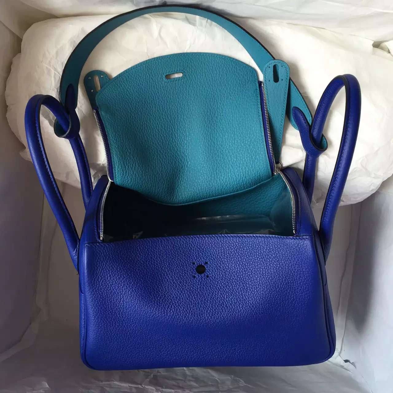 Hot Sale Hermes 7T Blue Electric &#038; 7B Turquoise Blue Togo Leather Lindy 26CM