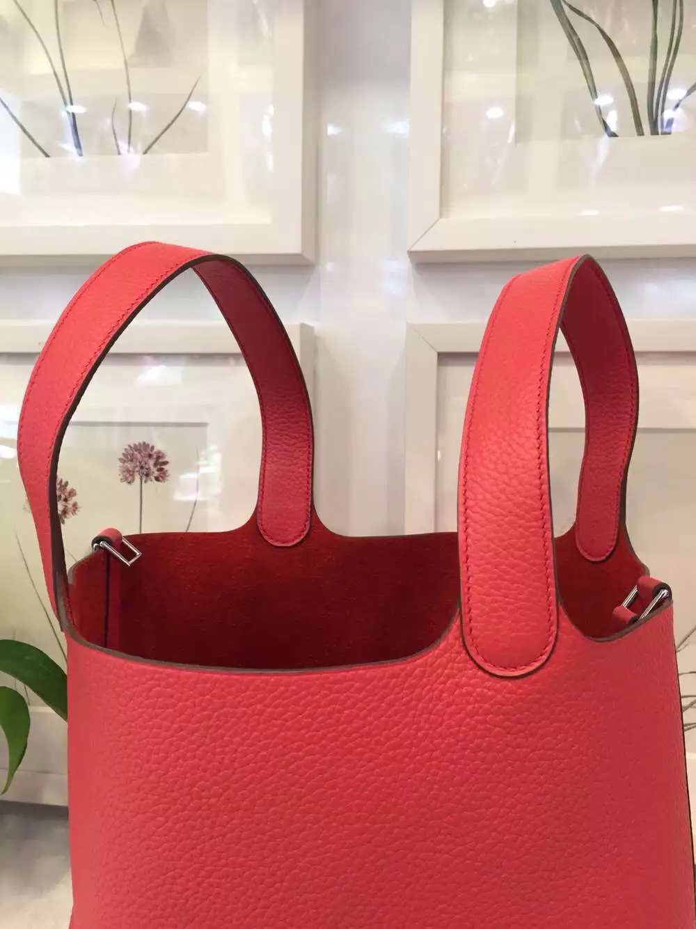Luxury Hermes France Togo Leather Picotin Lock Bag in 2R Peony Red Two Size