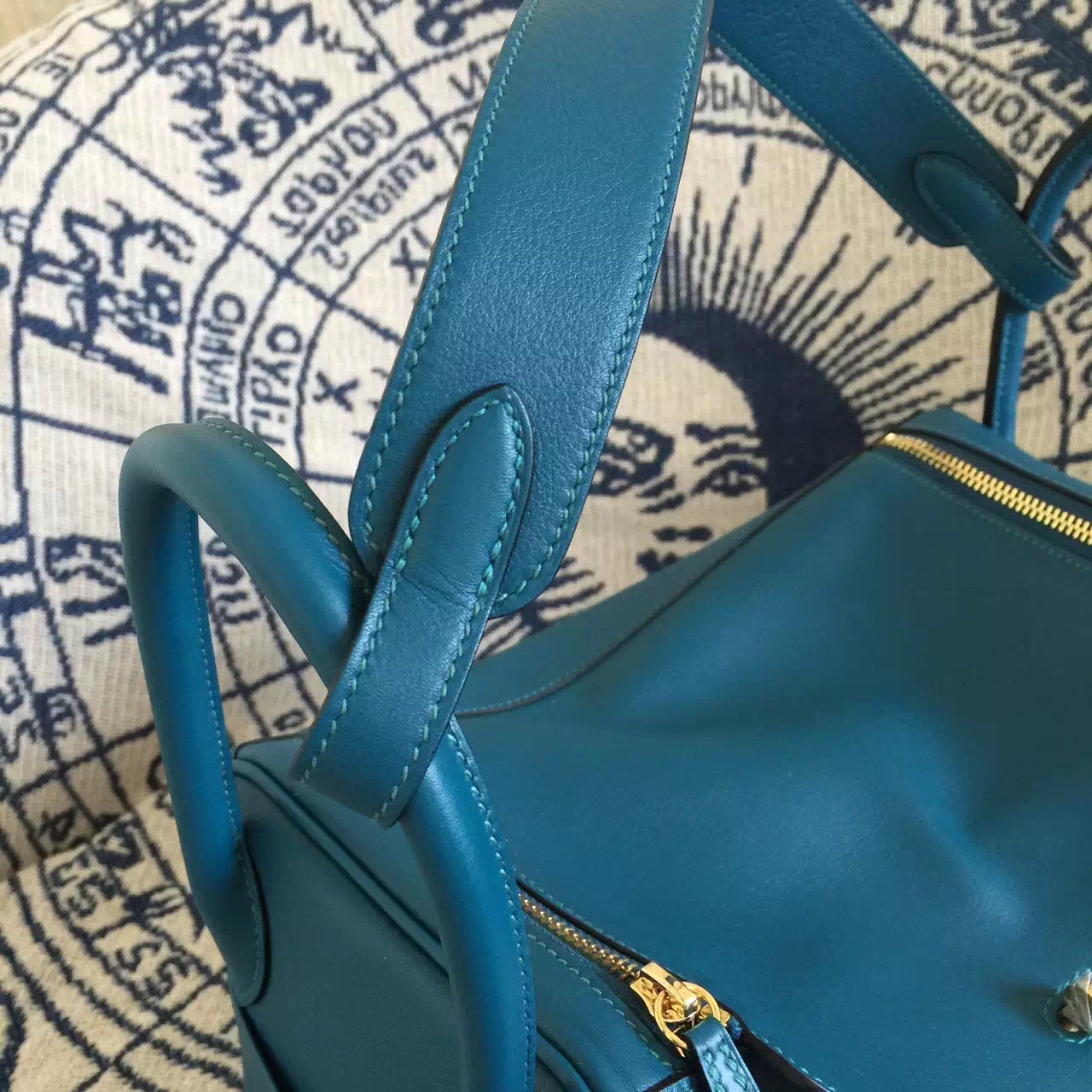 Hermes Online Store Swift Leather 7L Prussian Blue Lindy Bag 30cm
