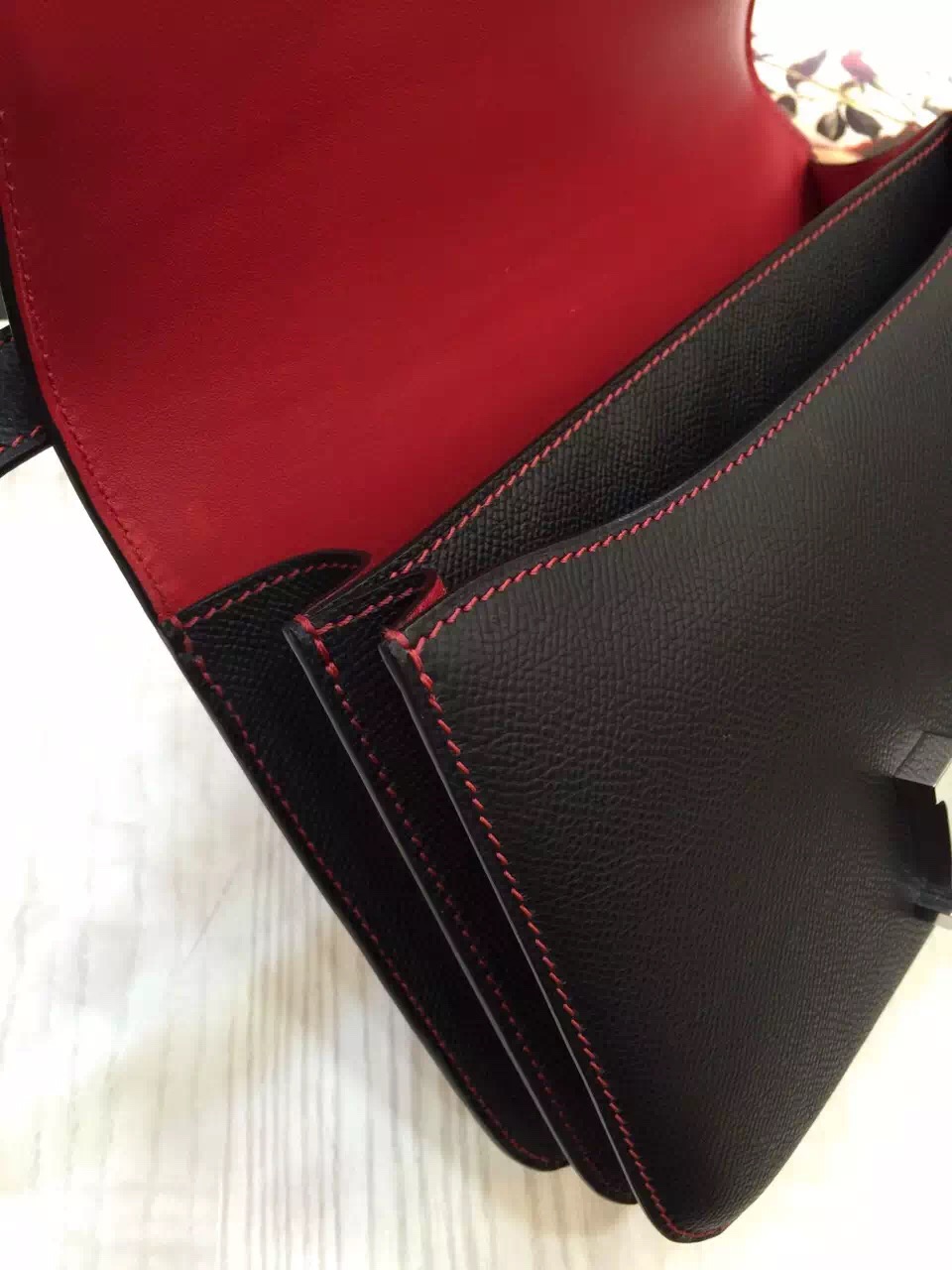 Hermes Epsom Leather Constance Bag 24CM Black &#038; Red inner Women&#8217;s Cross-body Bag