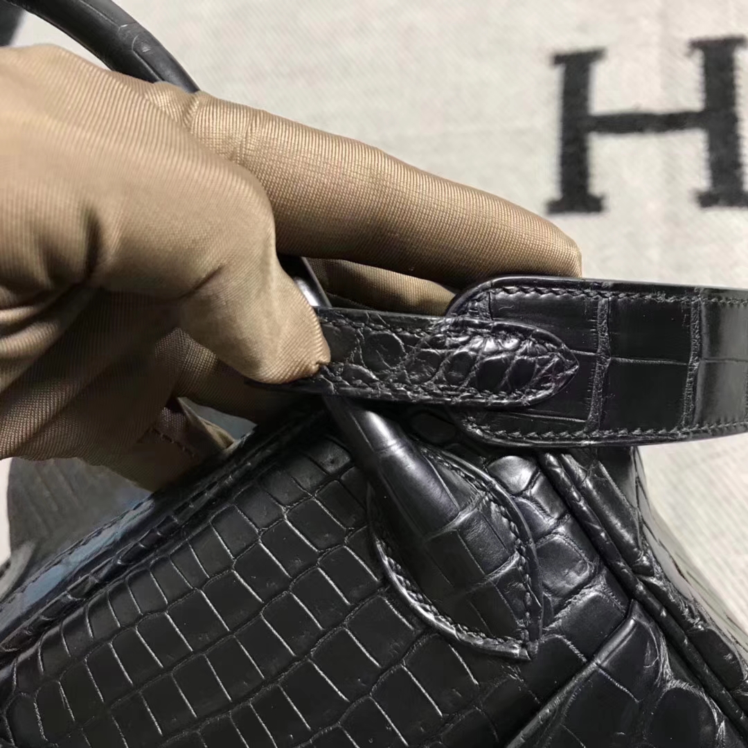 Sale Hermes Black Crocodile Matt Leather Lindy Bag26CM Silver Hardware