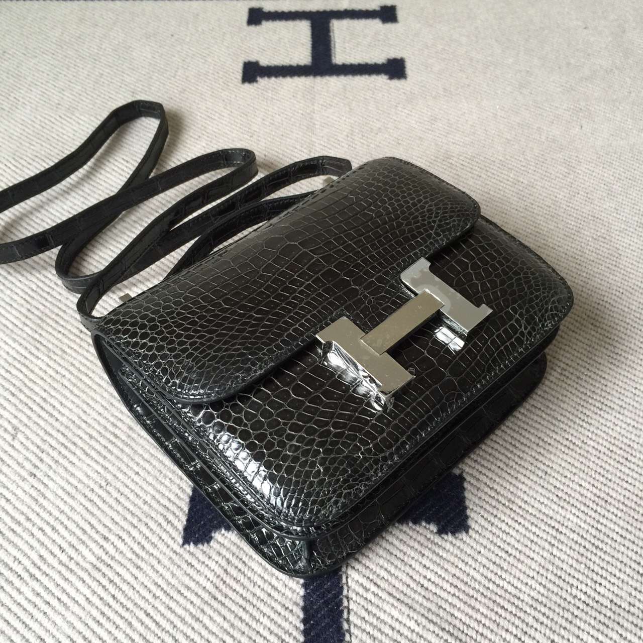 Hermes Graphite Grey Crocodile Shiny Leather Constance Bag19cm