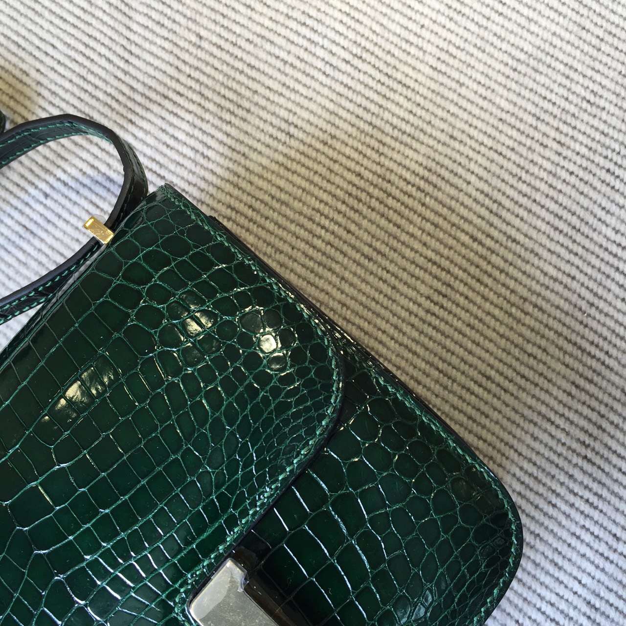 Sale Hermes Constance Bag 19cm CK67 Vert Fonce Crocodile Shiny Leather