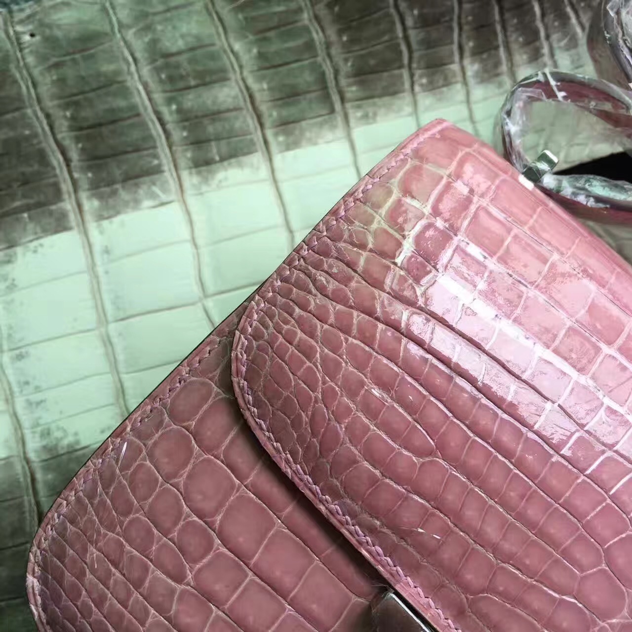 New Arrival Hermes Crocodile Shiny Leather Constance Bag18cm in Light Pink