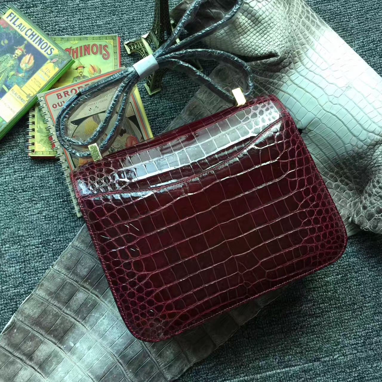 Discount Hermes Crocodile Shiny Leather Constance Bag24cm in CK57 Bordeaux Red