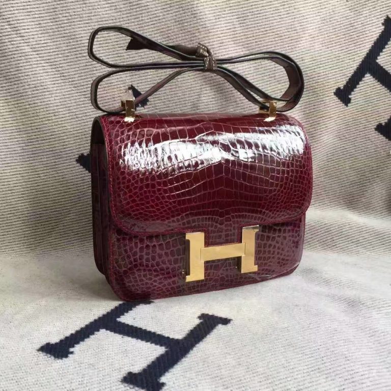 Hermes CK57 Bordeaux Red Crocodile Shiny Leather Constance Bag 24cm
