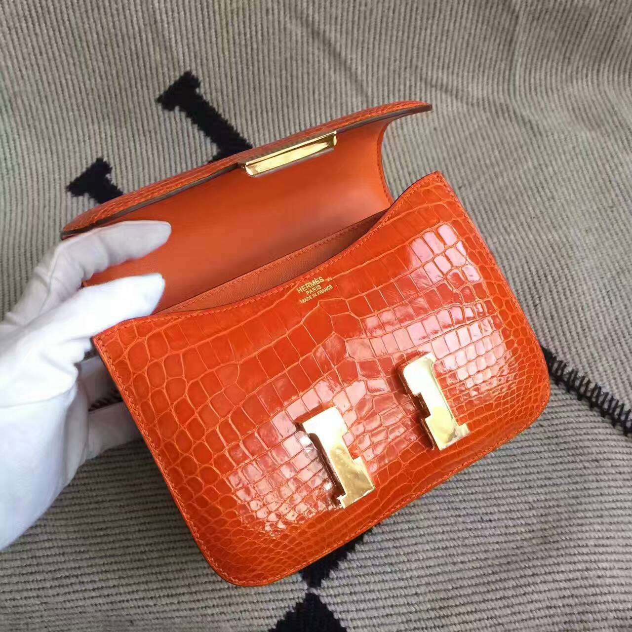 Discount Hermes 93 Orange Crocodile Shiny Leather Constance Bag 19cm