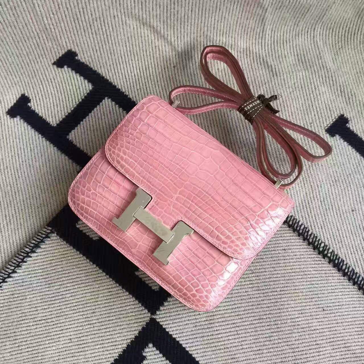 Hot Sale Hermes Light Pink  Crocodile Shiny Leather Constance Bag 19cm