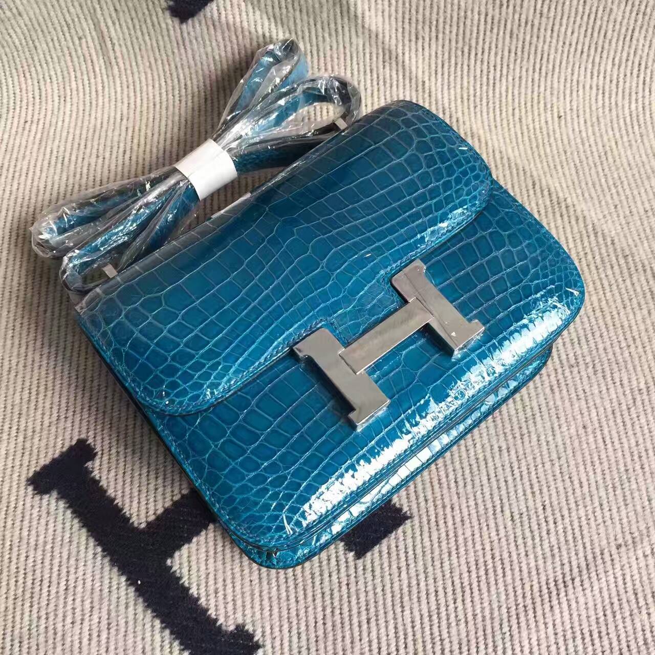 New Arrival Hermes 7W Blue Izmir Crocodile Shiny Leather Constance Bag19cm