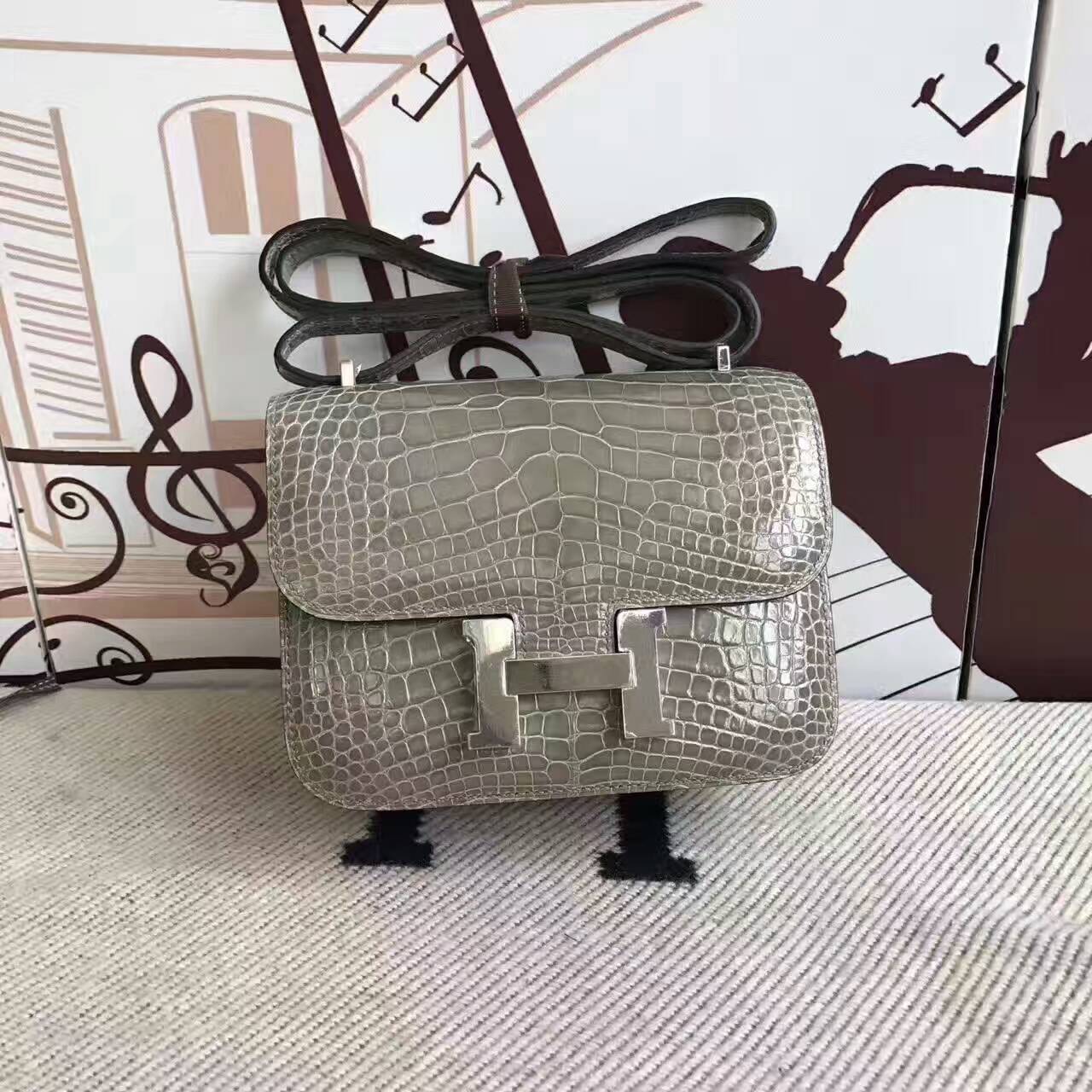 Wholesale Hermes C81 Gris Tourterelle Alligtor Shiny Leather Constance Bag 19cm
