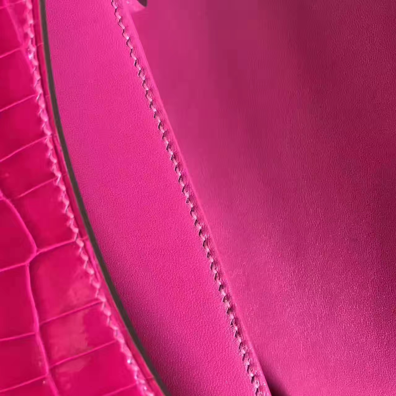 New Arrival Hermes Hot Pink Crocodile Shiny Leather Constance Bag19cm