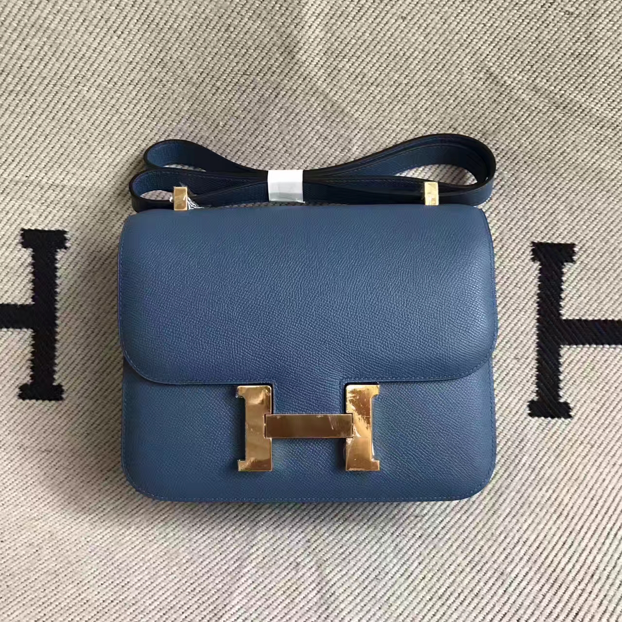 On Sale Hermes R2 Agate Blue Epsom Leather Constance Bag 23cm