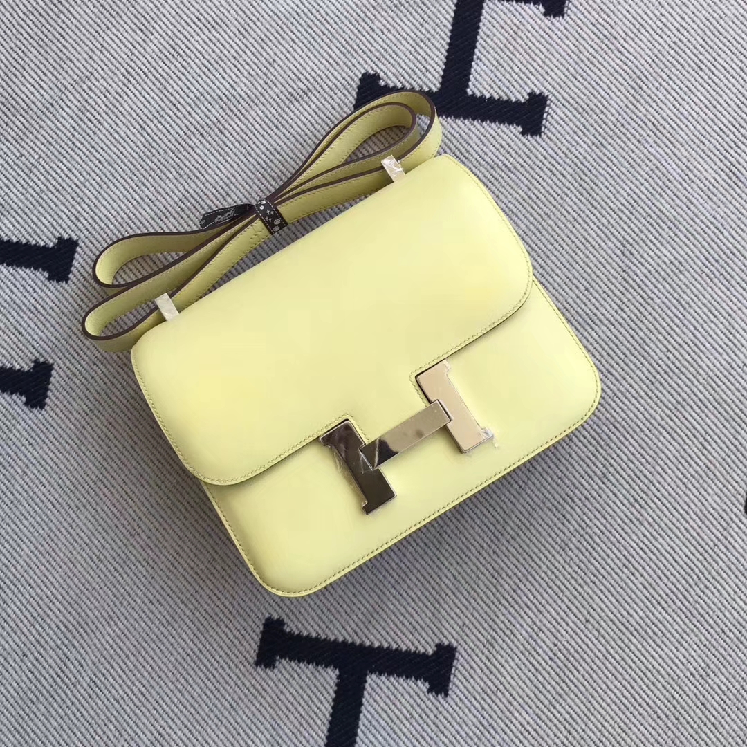 On Sale Hermes Constance Bag24cm in 1Z Jaune Poussin Swift Calfskin Leather