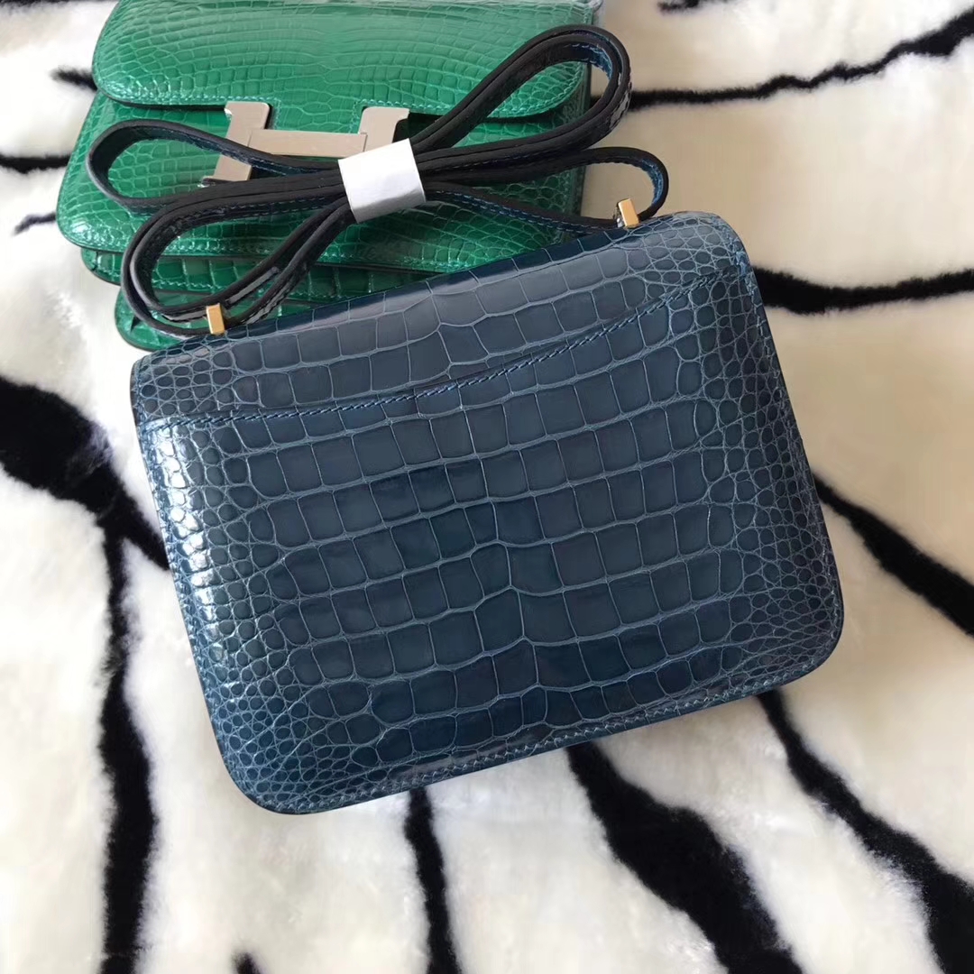 Elegant Hermes Shiny Crocodile Leather Constance18CM Shoulder Bag in 1P Duck Blue