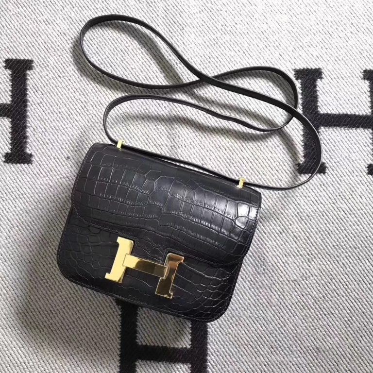 Hermes Black Matt Crocodile Leather Constance Bag 19CM Gold Hardware
