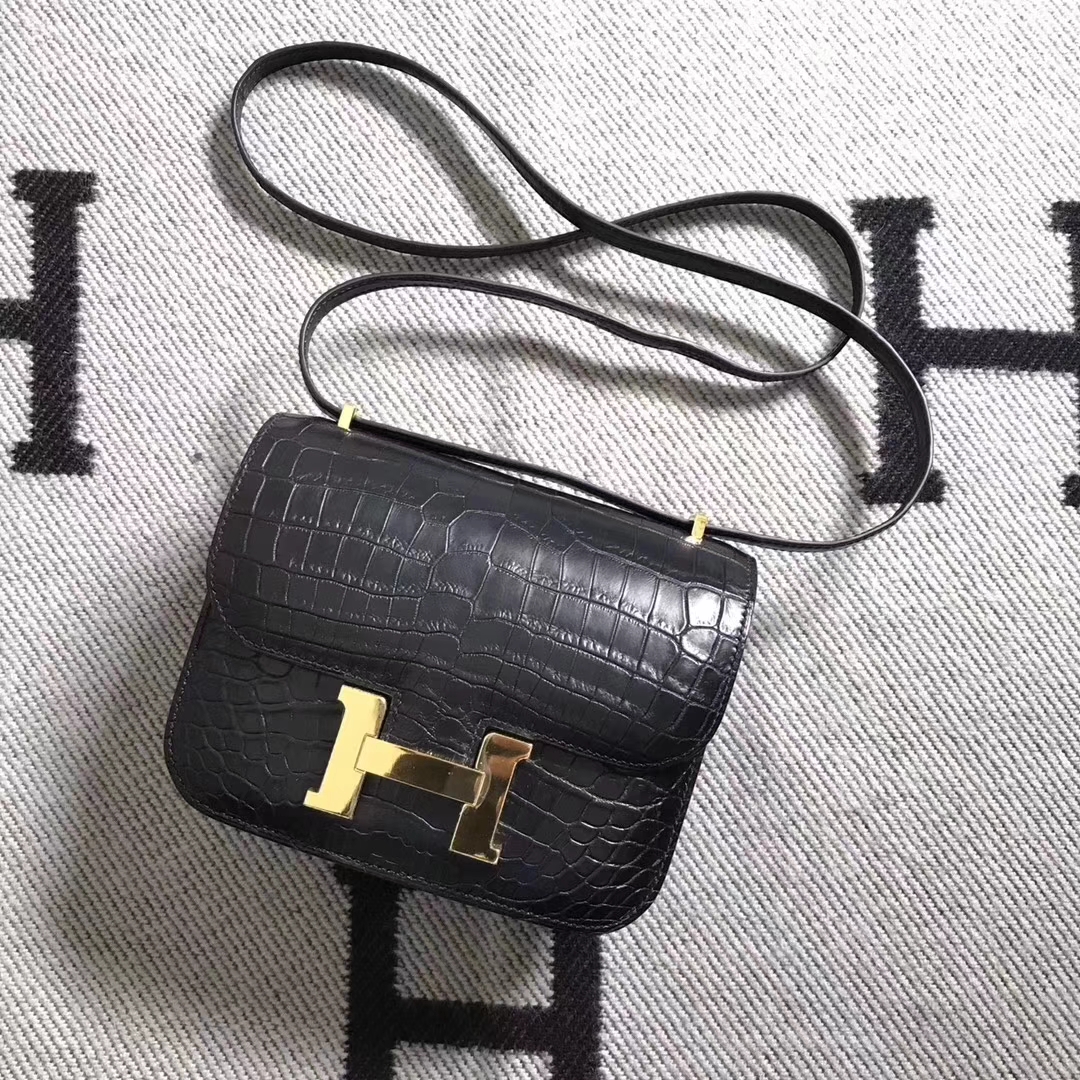 Elegant Hermes Black Matt Crocodile Leather Constance Bag19CM Gold Hardware