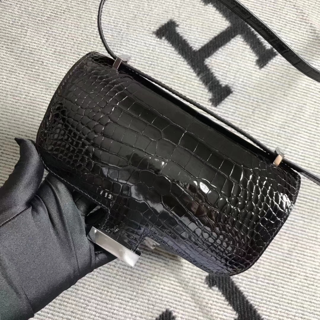 Luxury Hermes Black Shiny Crocodile Leather Constance Bag19CM Silver Hardware