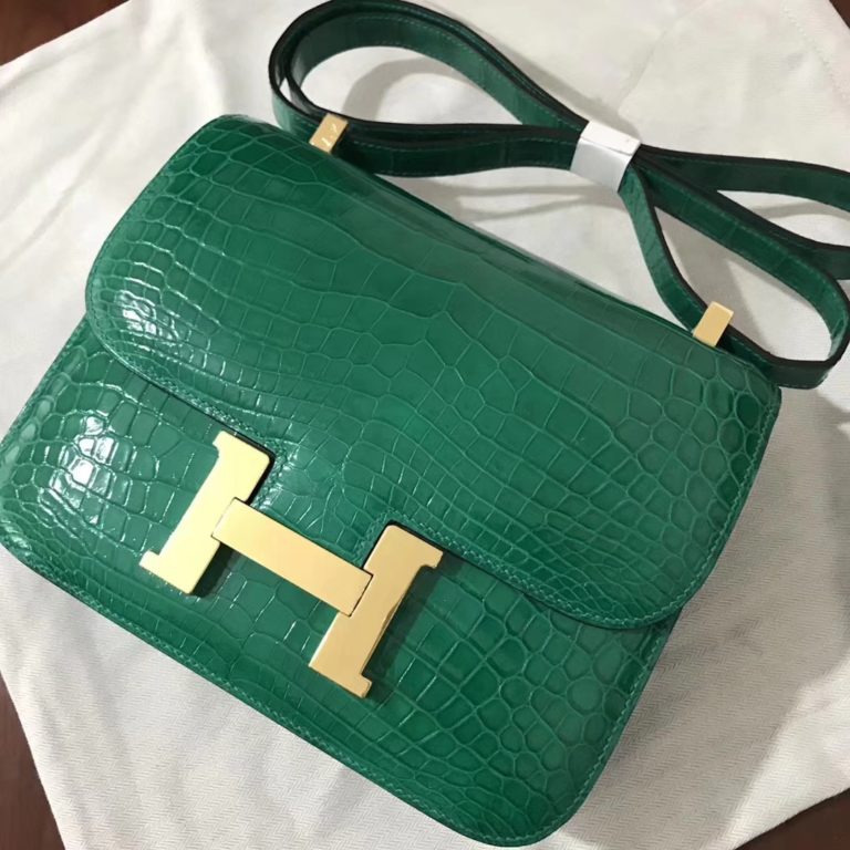 Hermes 6Q Emerald Green Shiny Crocodile Constance 24CM Bag Gold Hardware