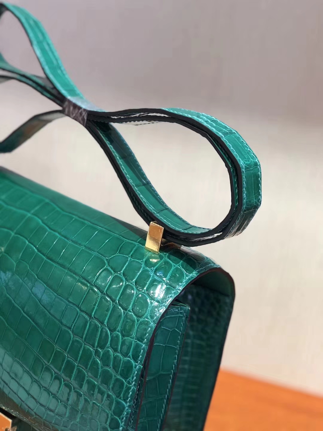 Noble Hermes 6Q Emerald Green Shiny Crocodile Leather Constance Bag Gold Hardware