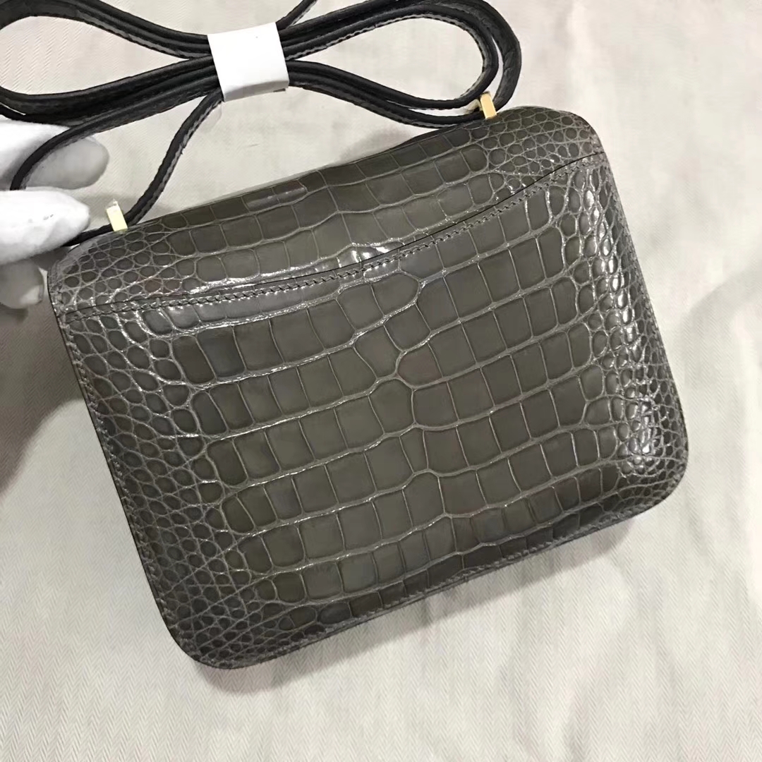 Wholesale Hermes C81 Gris Tourterelle Shiny Crocodile Leather Constance18CM Bag