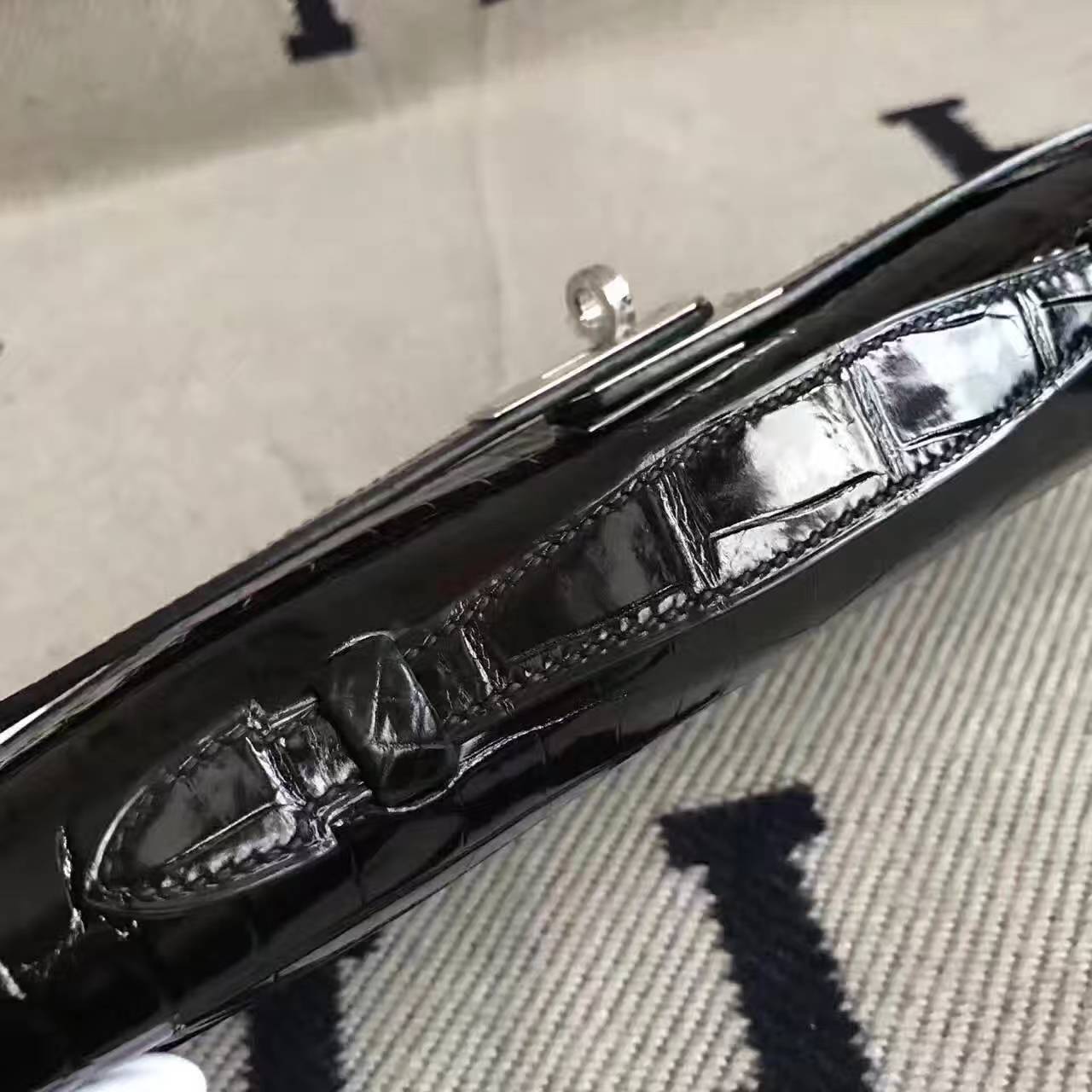 On Sale Hermes CK89 Black Shiny Crocodile Leather Kelly Cut 31cm