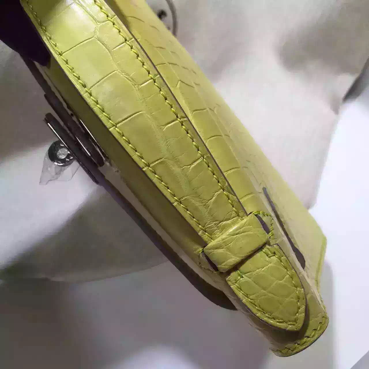 Discount Hermes Crocodile Skin Mini Kelly Bag in 9K Lemon Yellow Women&#8217;s Clutch