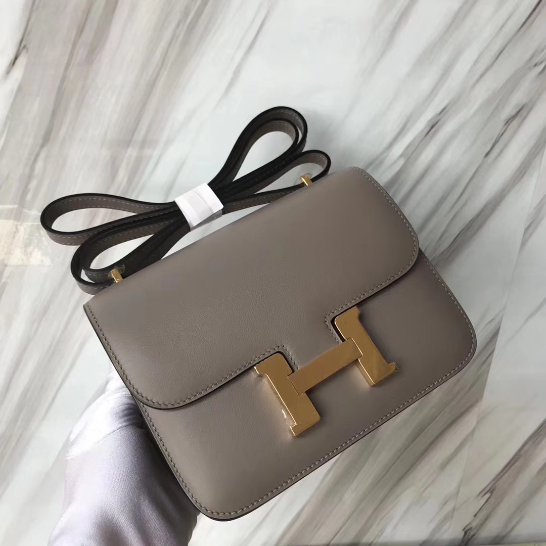 Fashion Hermes Swift Calf Constance Bag18CM in M8 Gris Ashpite Gold Hardware