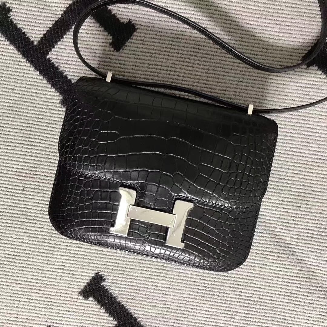 Fashion Hermes CK89 Black Matt Crocodile Leather Constance Bag19CM Silver Hardware