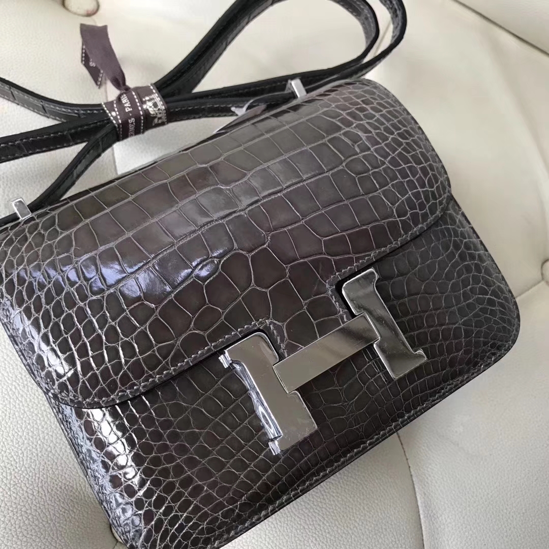 Discount Hermes CK88 Graphite Grey Shiny Crocodile Leather Constance Bag18CM Silver Hardware