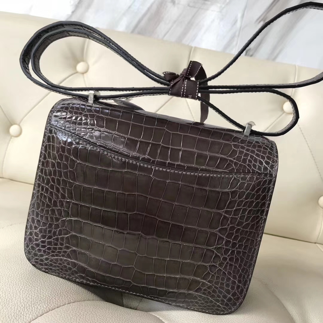 Discount Hermes CK88 Graphite Grey Shiny Crocodile Leather Constance Bag18CM Silver Hardware