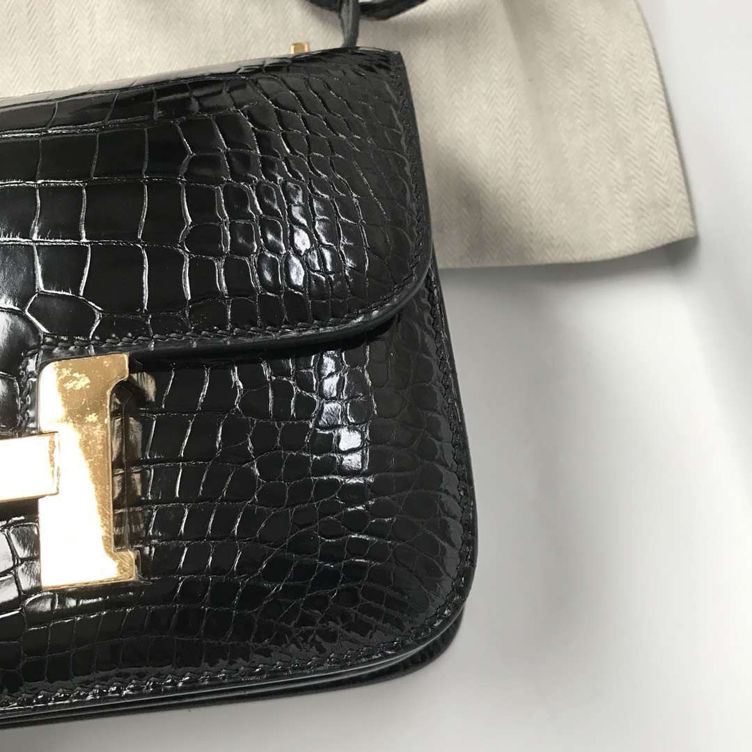 Sale Hermes CK89 Black Shiny Crocodile Leather Constance Bag18CM Gold Hardware