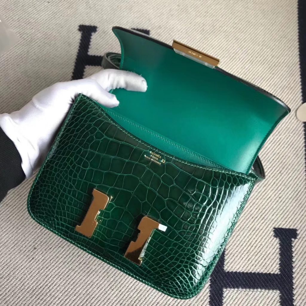 Luxury Hermes CK67 Vert Fonce Shiny Crocodile Constance Bag18CM Gold Hardware
