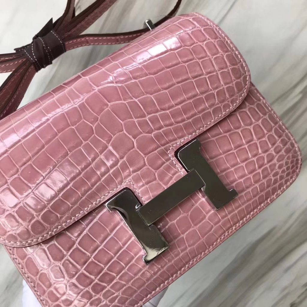 Discount Hermes Shiny Crocodile Constance18CM Shoulder Bag in 5Z Rose Indienne Silver Hardware