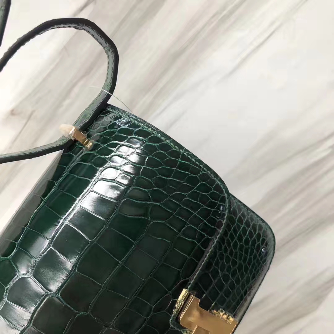 Stock Hermes Elegant CK67 Vert Fonce Alligator Shiny Crocodile Constance Bag18CM Gold Hardware
