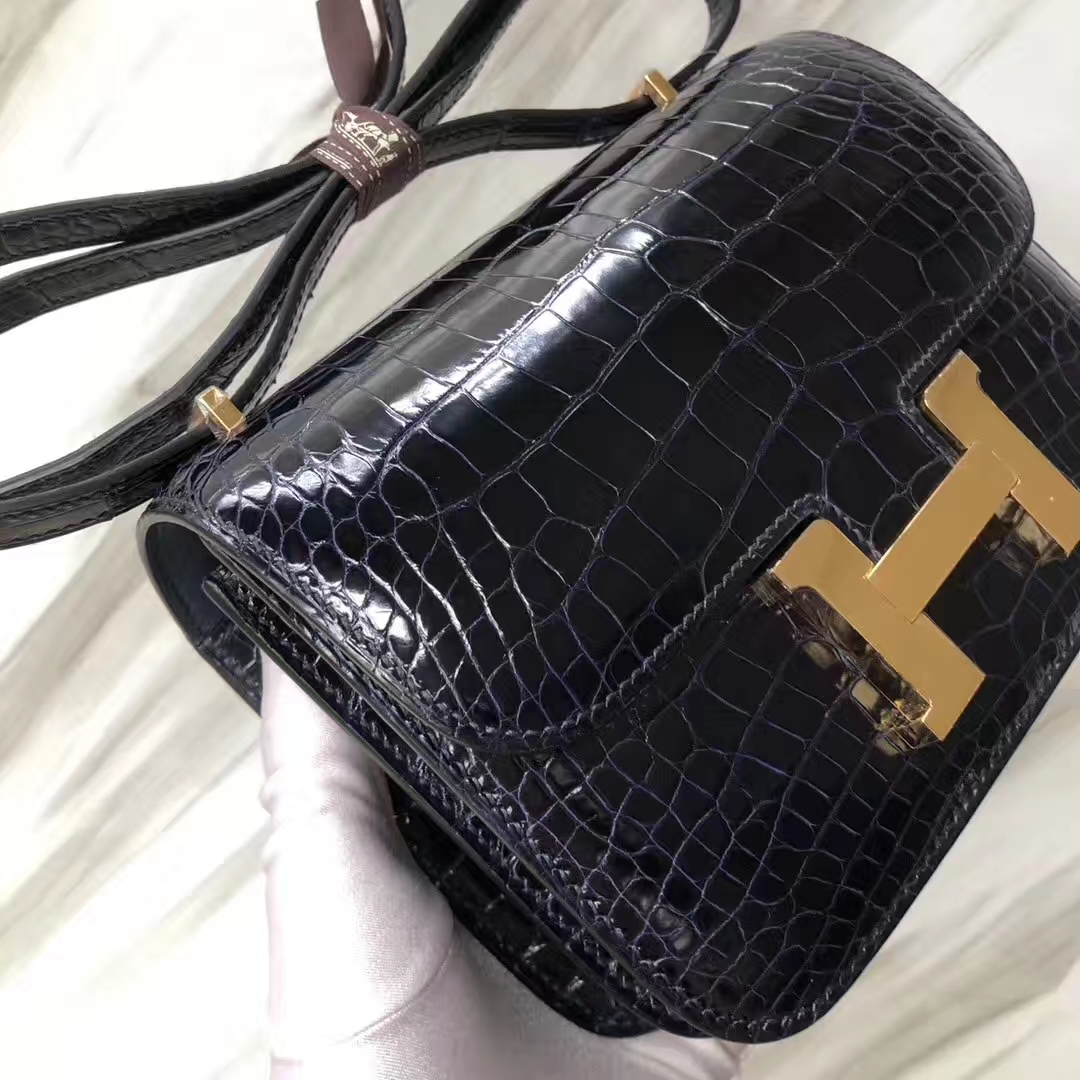 Stock Hermes Alligator Shiny Crocodile Constance18CM Bag in 7K Blue Saphir Gold Hardware