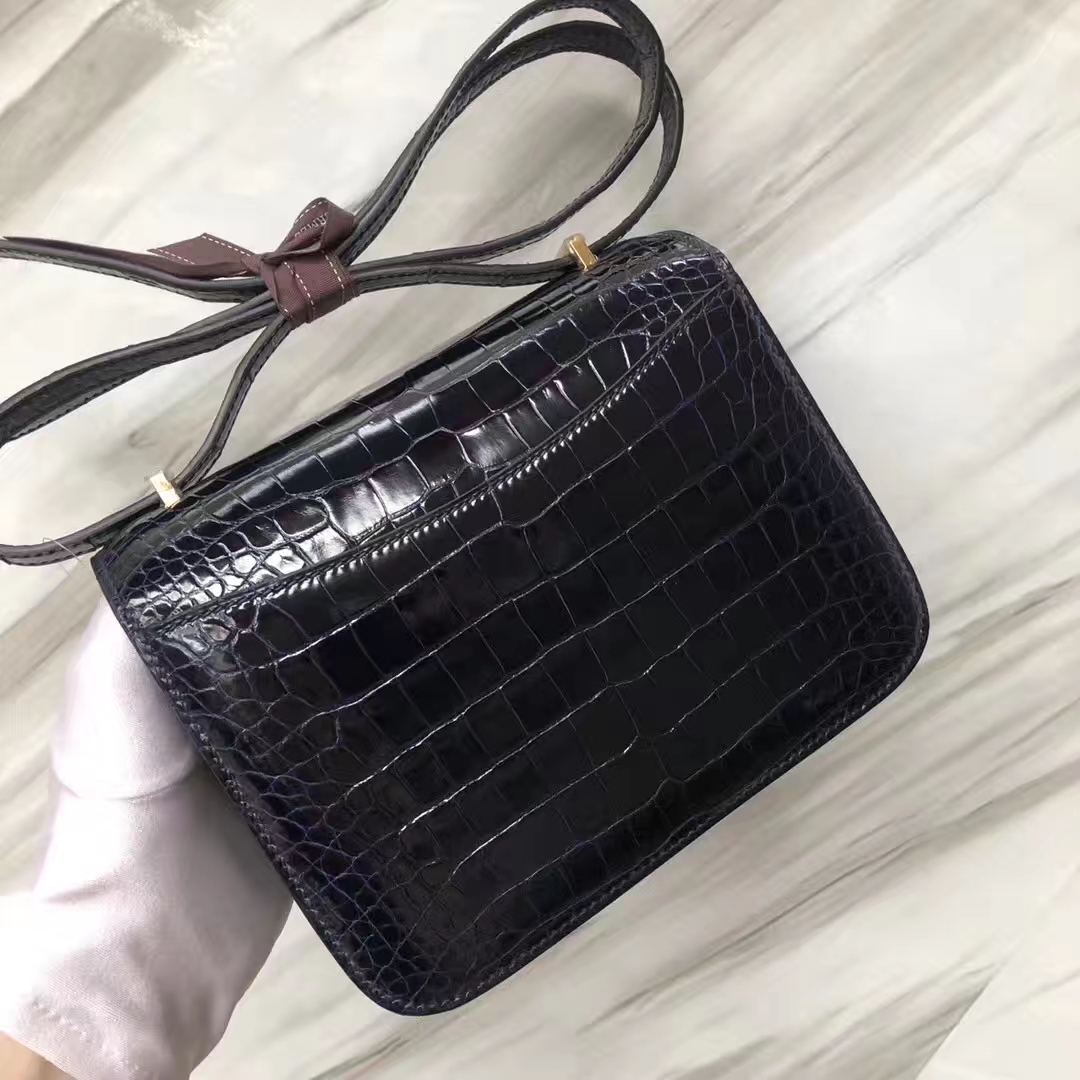 Stock Hermes Alligator Shiny Crocodile Constance18CM Bag in 7K Blue Saphir Gold Hardware