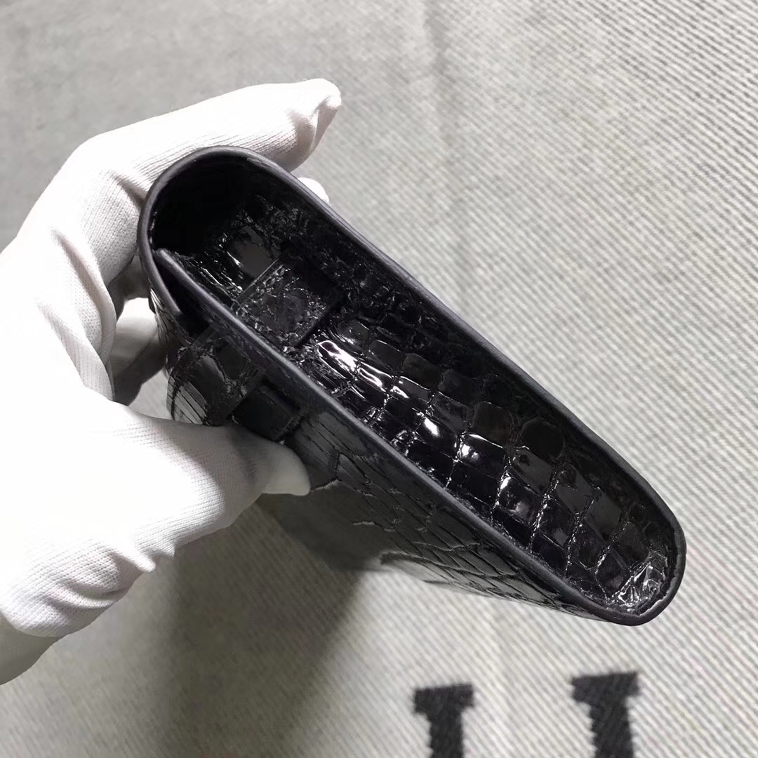 Elegant Hermes CK89 Black Shiny Crocodile Leather Kelly Cut Clutch Bag