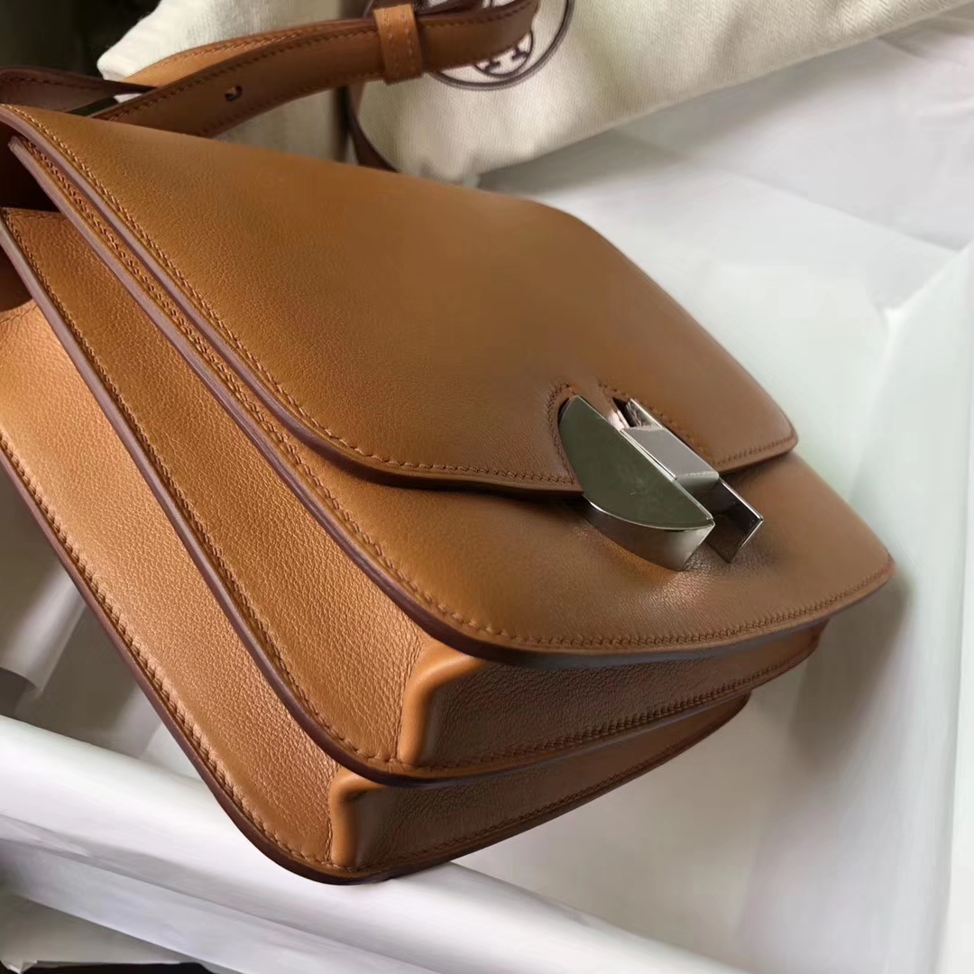 New Arrival Hermes CK37 Gold Evecolor Calf  New 2002 New Constance Bag Silver Hardware