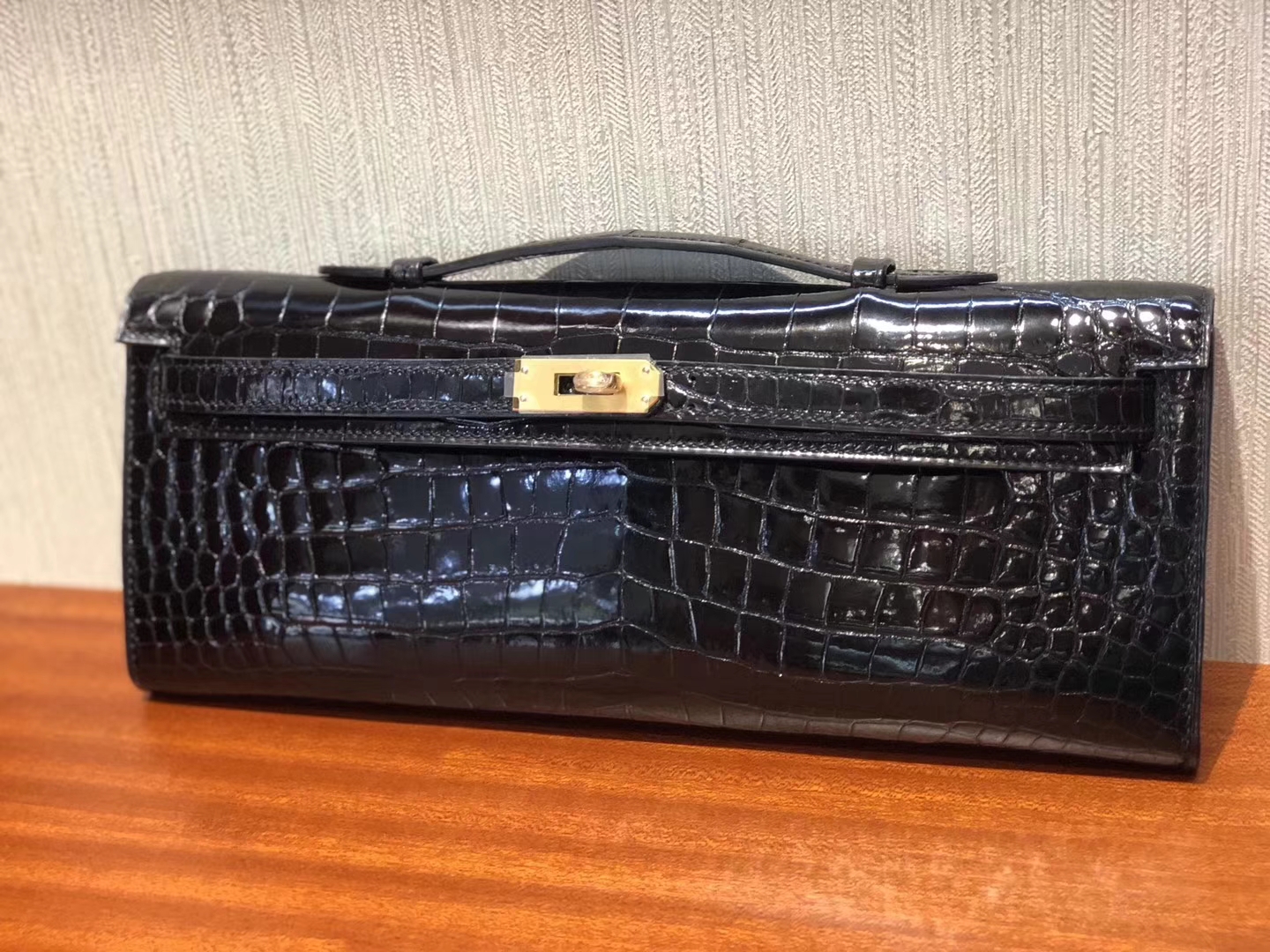 Wholesale Hermes Shiny Crocodile Kelly Cut Evening Bag in CK89 Black