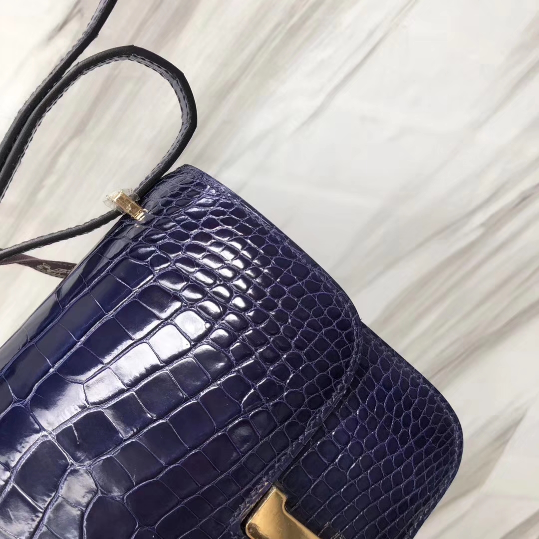 Stock Hermes Shiny Crocodile Constance18CM Shoulder Bag M3 Blue Encre Gold Hardware