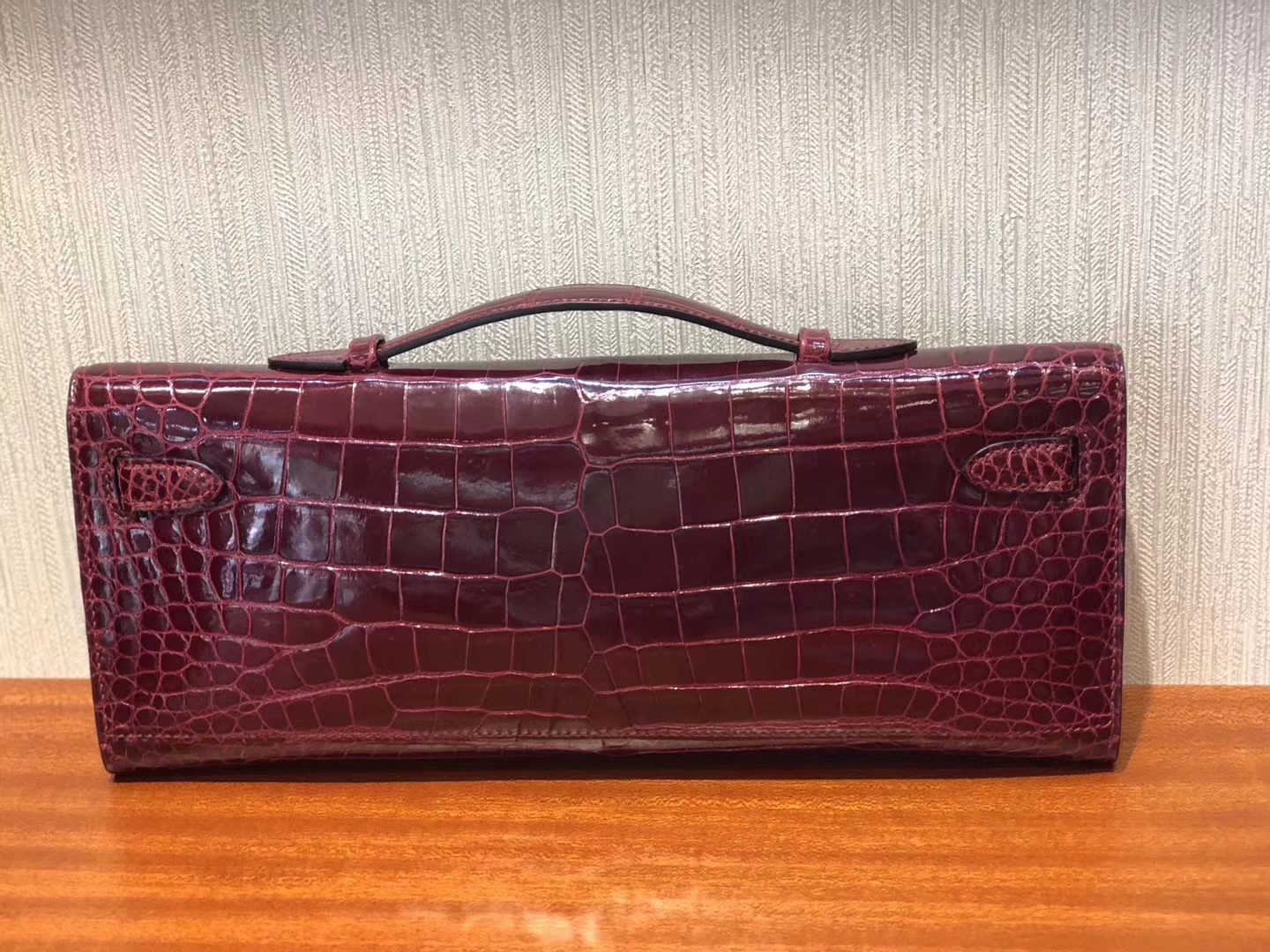 Luxury Hermes CK57 Bordeaux Red Shiny Crocodile Leather Kelly Cut Clutch Bag