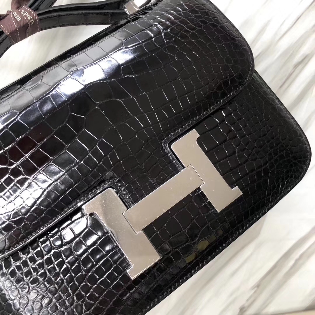 Stock Hermes CK89 Noir Shiny Crocodile Constance Bag24CM Silver Hardware