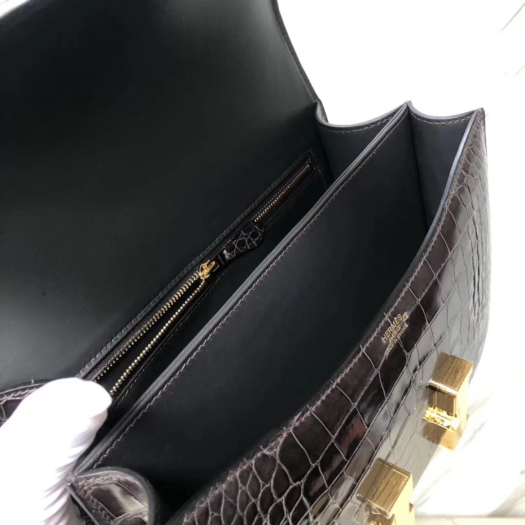 Stock Hermes CK88 Gris Graphite Shiny Crocodile Constance Bag24CM Gold Hardware