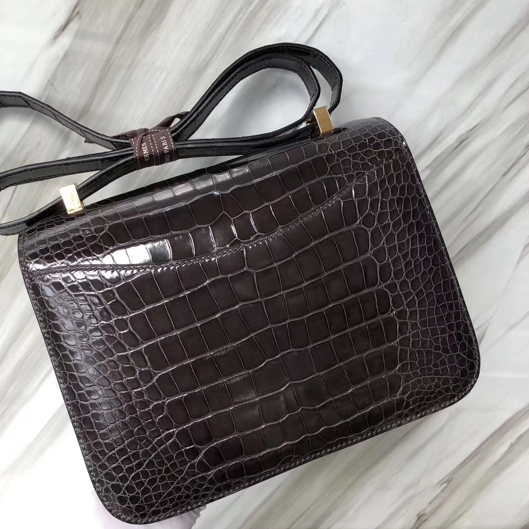 Stock Hermes CK88 Gris Graphite Shiny Crocodile Constance Bag24CM Gold Hardware