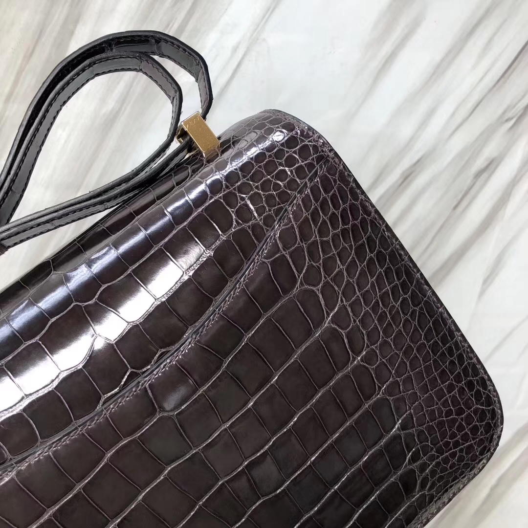 Stock Hermes CK88 Gris Graphite Shiny Crocodile Constance Bag24CM Gold Hardware