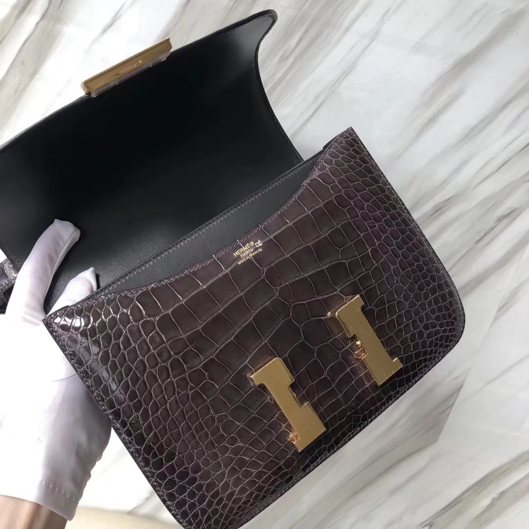 Stock Hermes CK88 Gris Graphite Shiny Crocodile Constance Bag24CM Gold Hardware