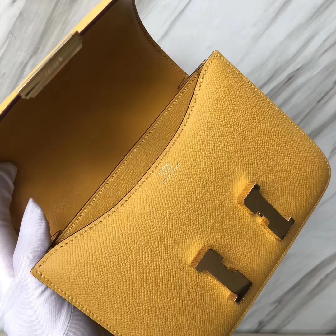 Stock Hermes 9D Ambre Yellow Epsom Calf Constance Shoulder Bag18CM Gold Hardware