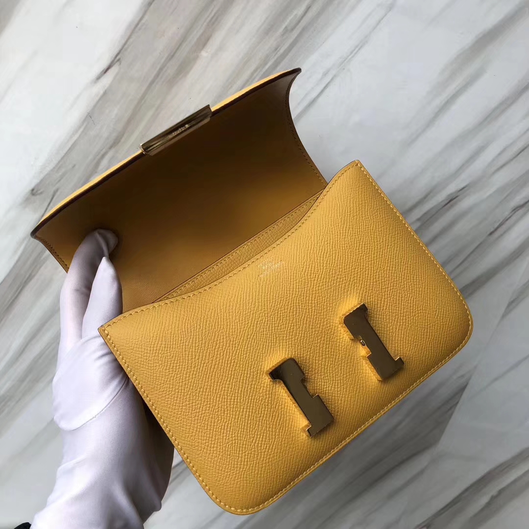 Stock Hermes 9D Ambre Yellow Epsom Calf Constance Shoulder Bag18CM Gold Hardware